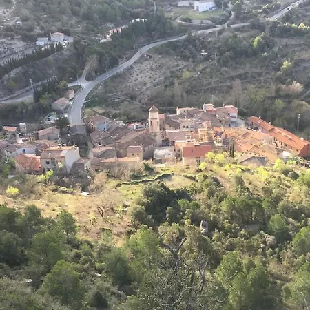 Konukevi L'hostalet D'arboli